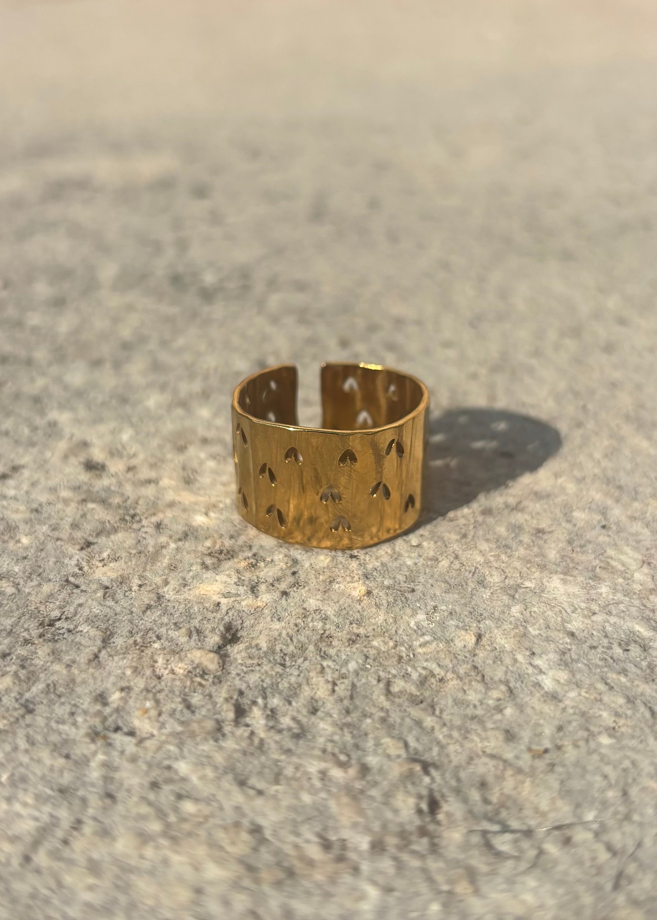 Anello Lola
