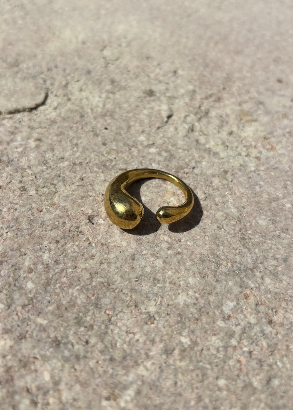 Anello goccia