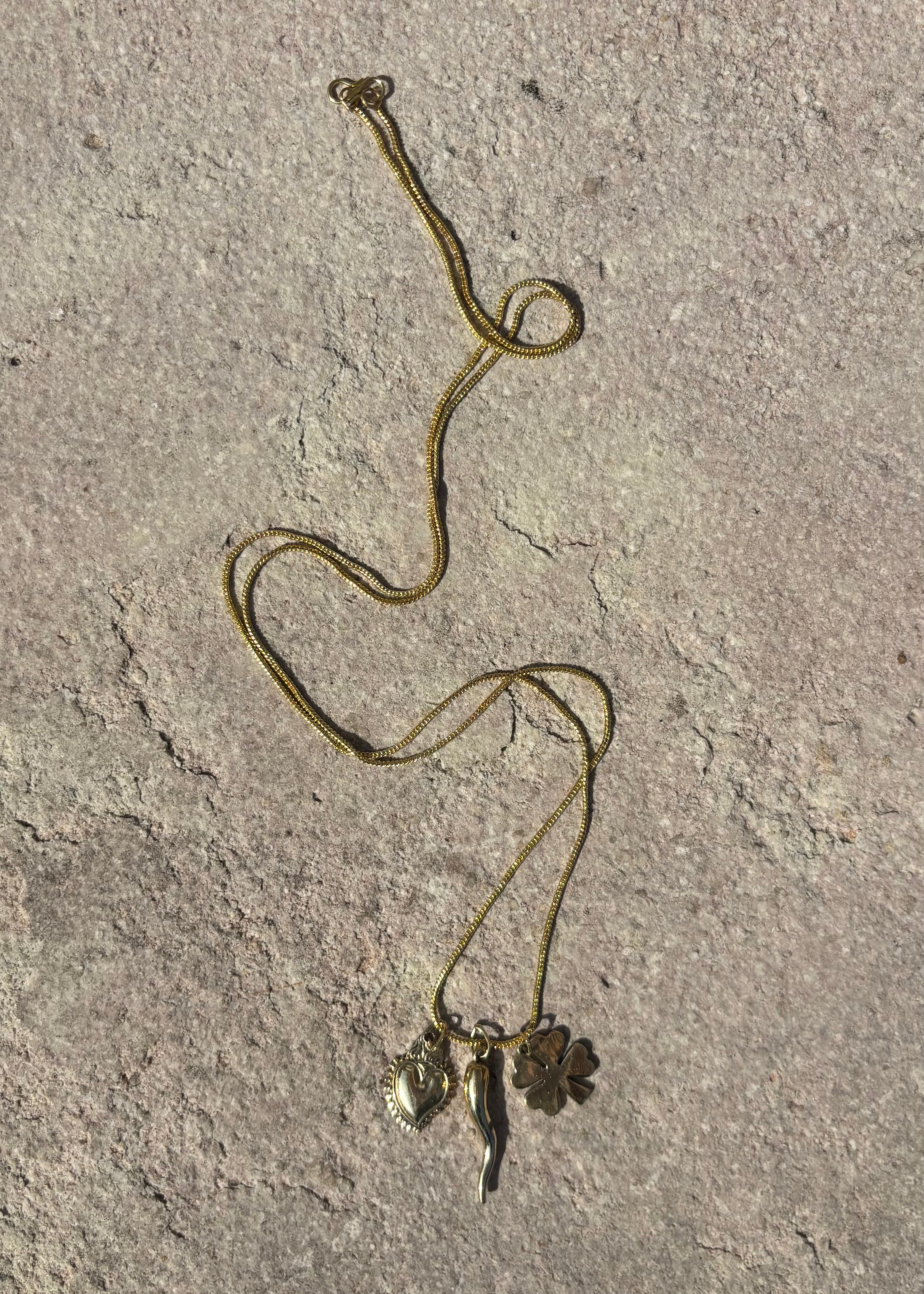 Collana Porta Fortuna