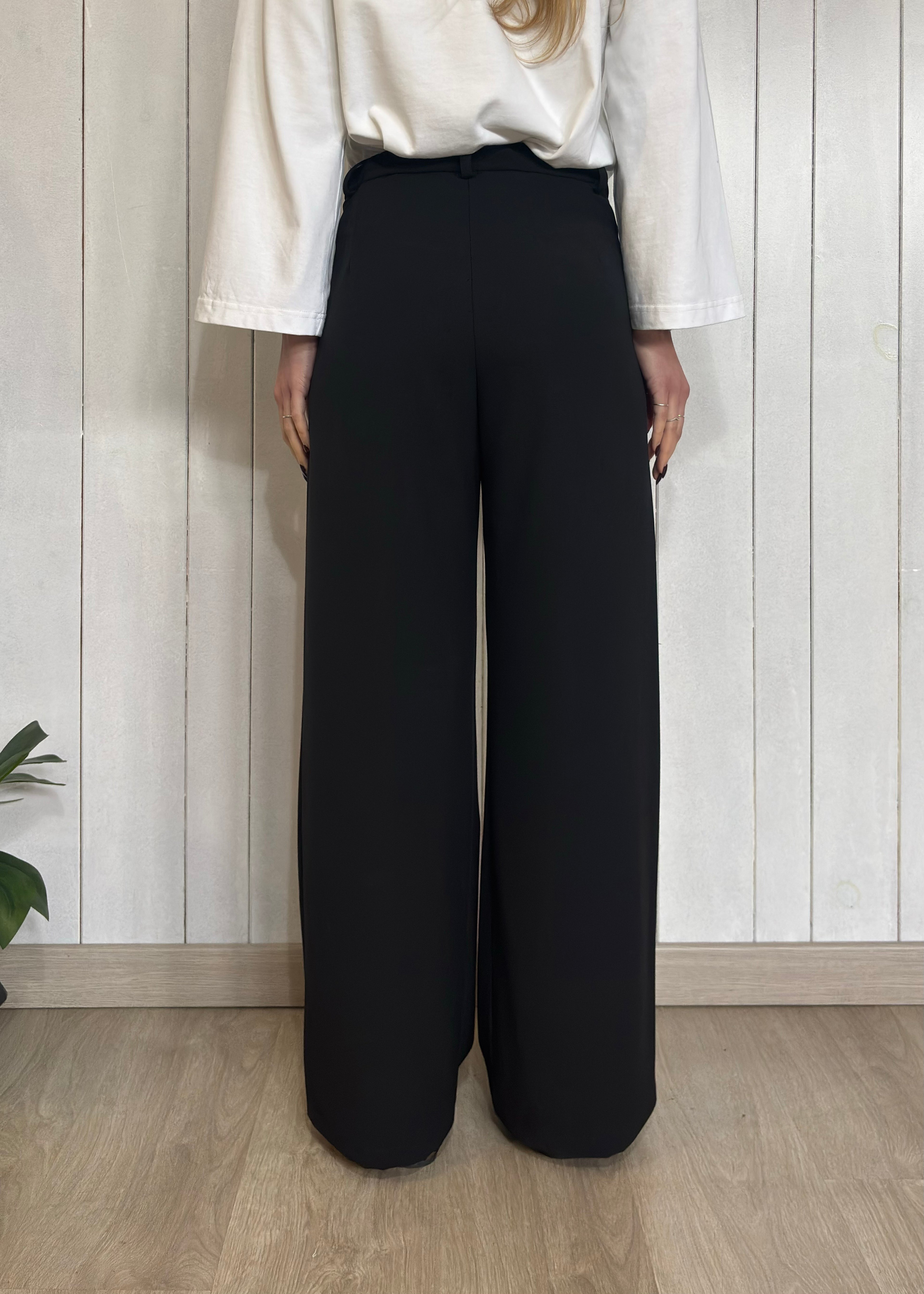 Pantalone Essenza Nero