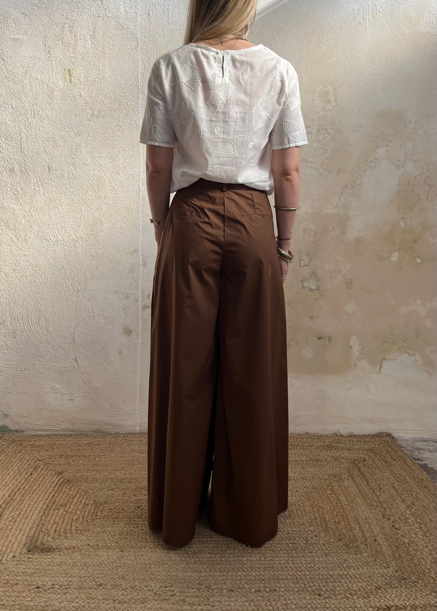 Pantalone largo